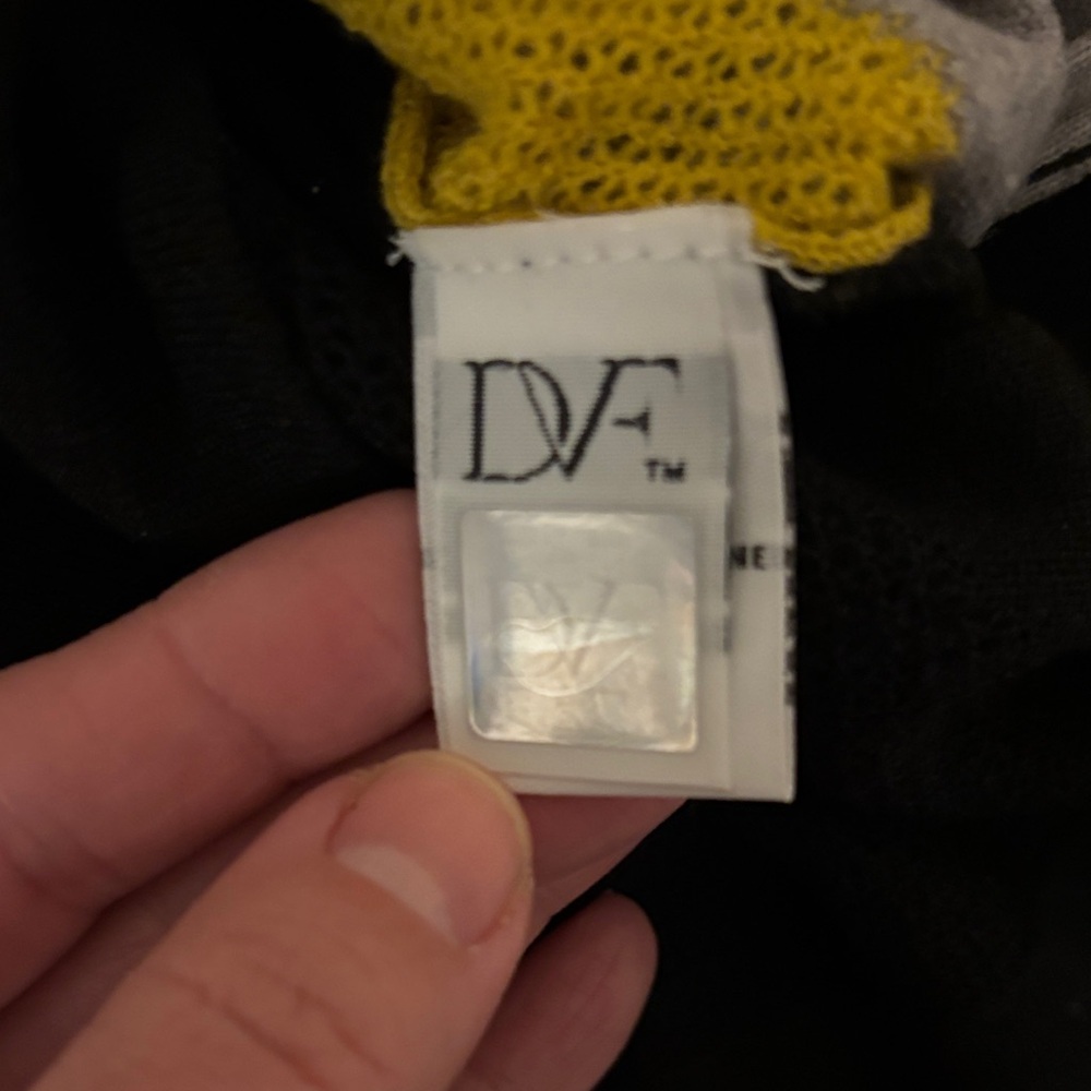 Diane Von Furstenberg Black 100% Wool Sweater with Grey Yellow Accents - Picture 4 of 6